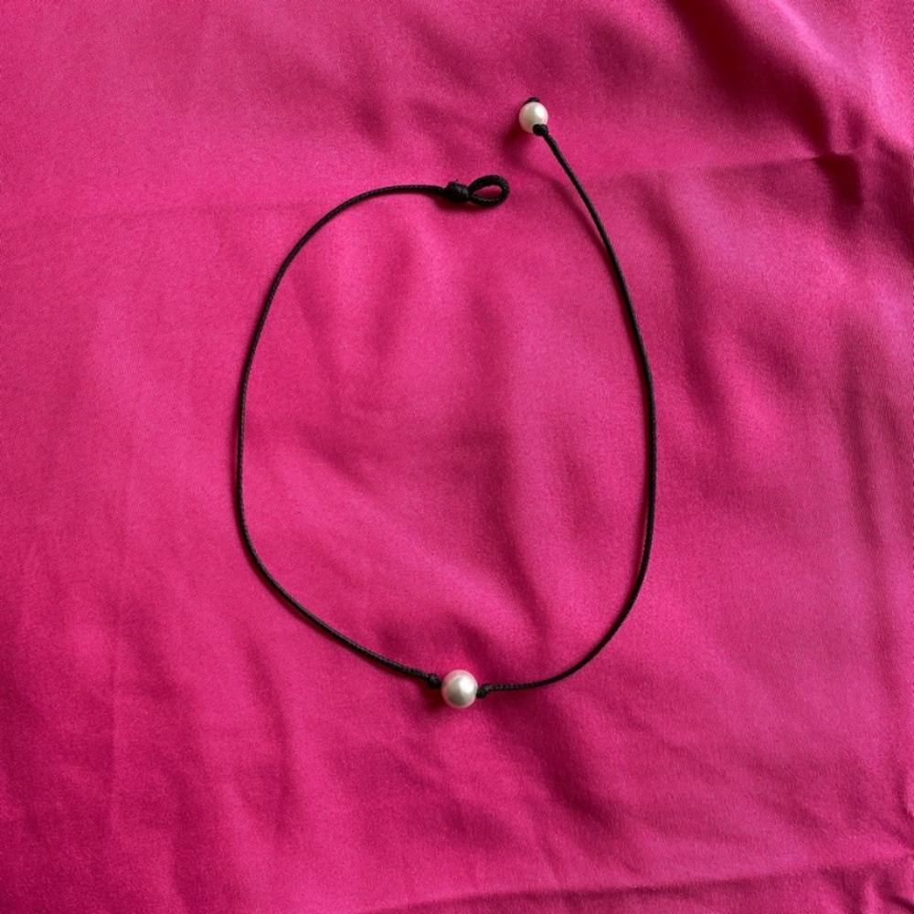 beachy pearl choker